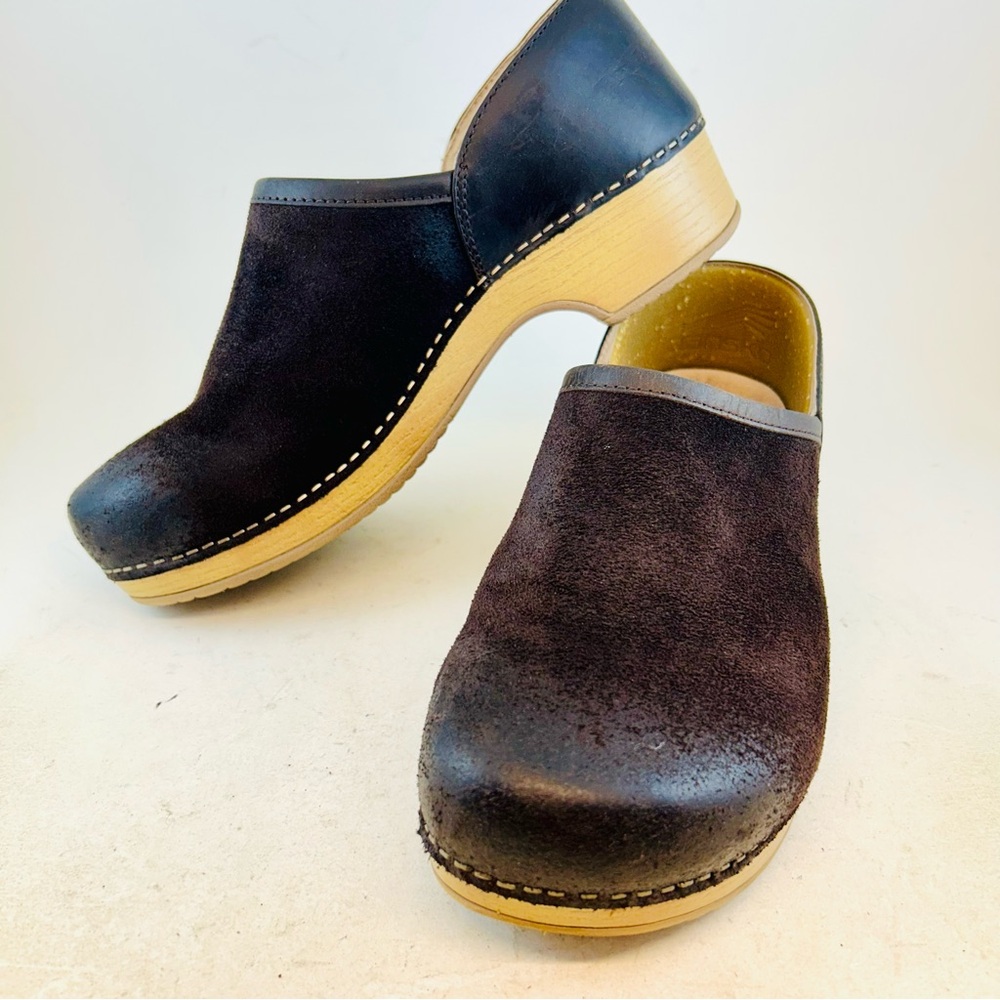 Dansko Brown Burnished Suede Breanna Stapled Clogs, size EU 38 US 7.5 8